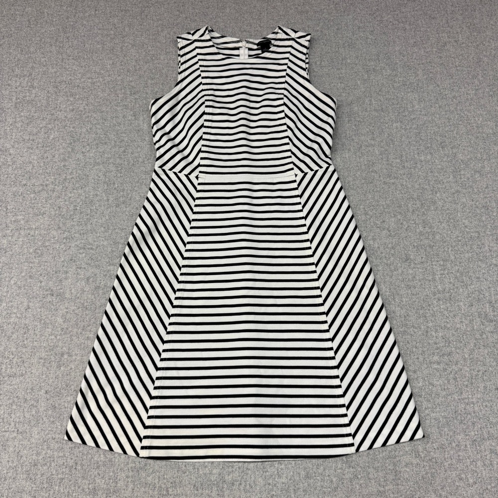 Ann Taylor Striped Fit and Flare Dress Size 2 Black White Sleeveless Round Neck